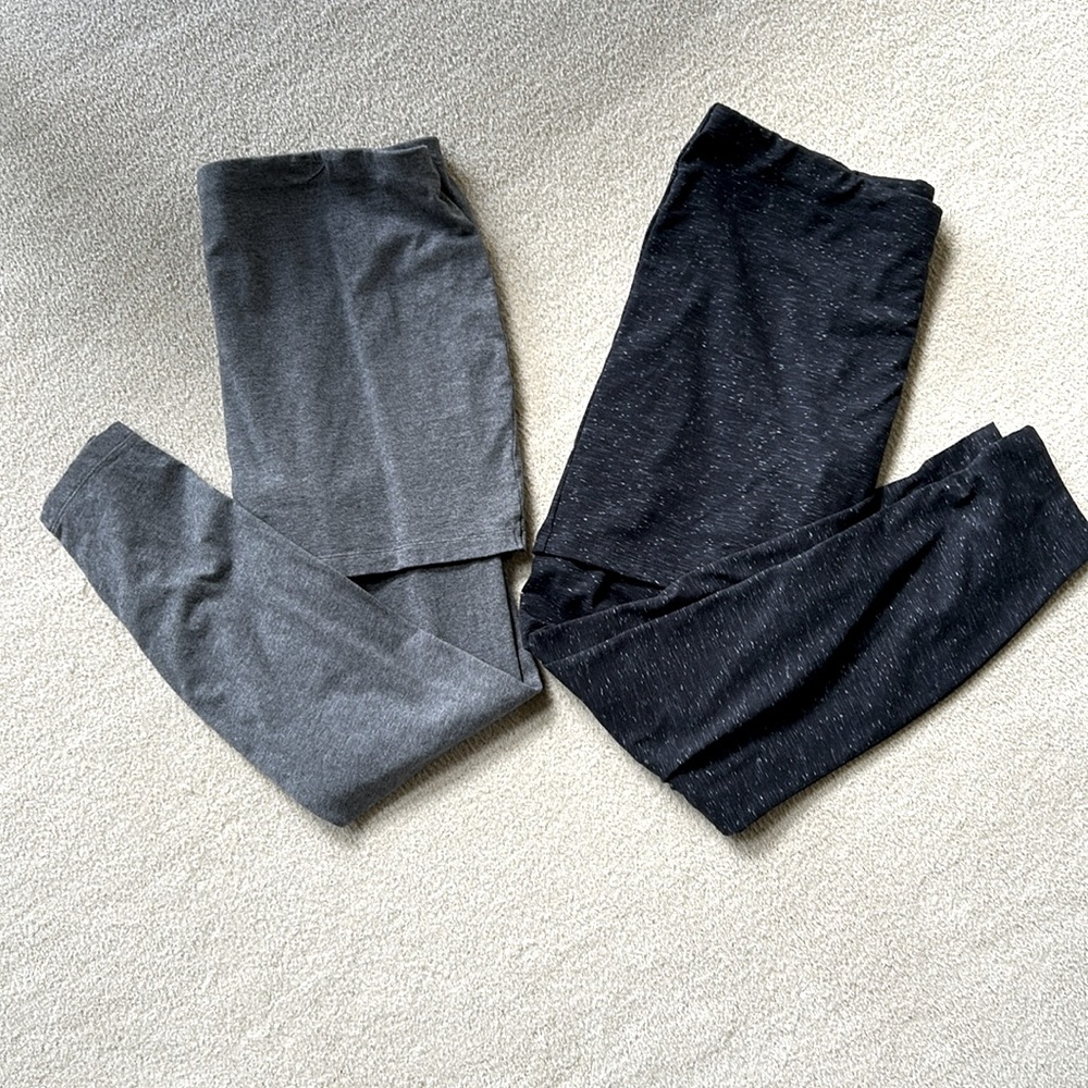 Two pair CAbi m’leggings in Medium